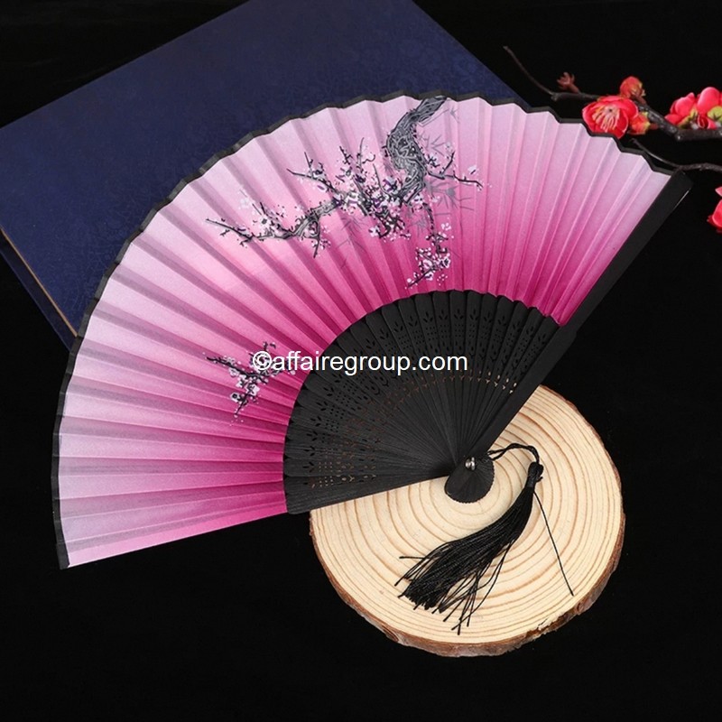 Black bamboo fan (X12 pieces)